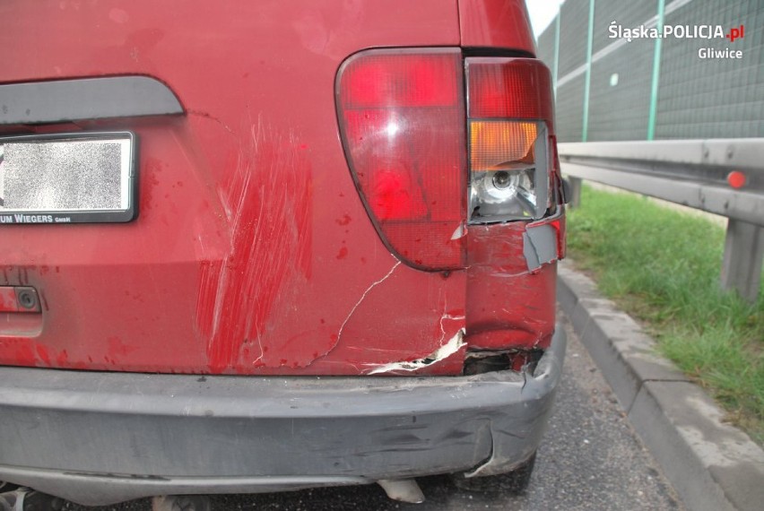 Zabrze, Gliwice: Szalał na DTŚ luksusowym audi. Uderzał w kolejne samochody [ZDJĘCIA]