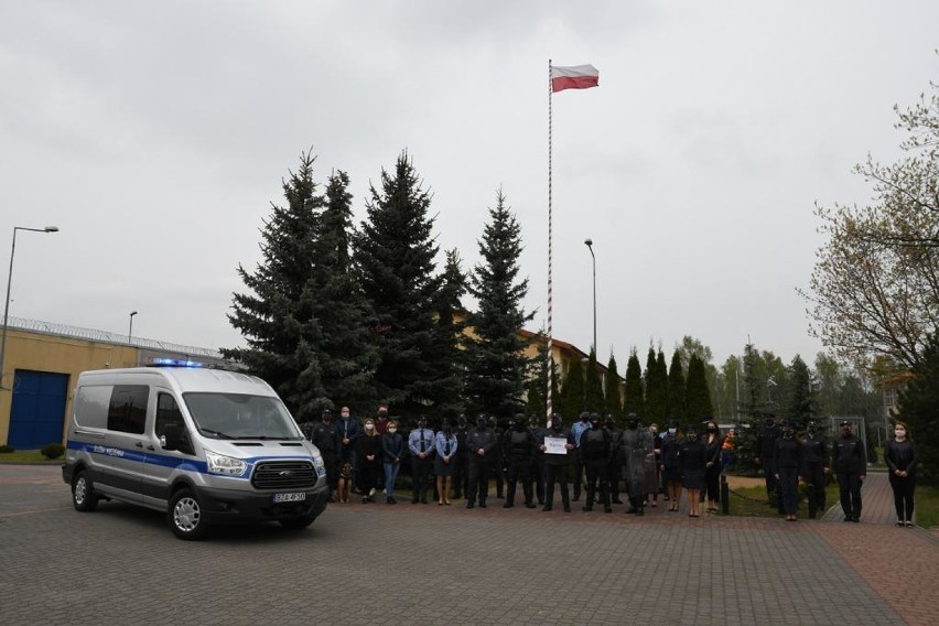 Więziennicy z Czerwonego Boru wsparli Szpital Wojewódzki w Łomży [zdjęcia, wideo]