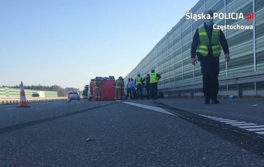 Wypadek. 40-letni mężczyzna zginął na autostradzie A1 pod Częstochową ZDJĘCIA