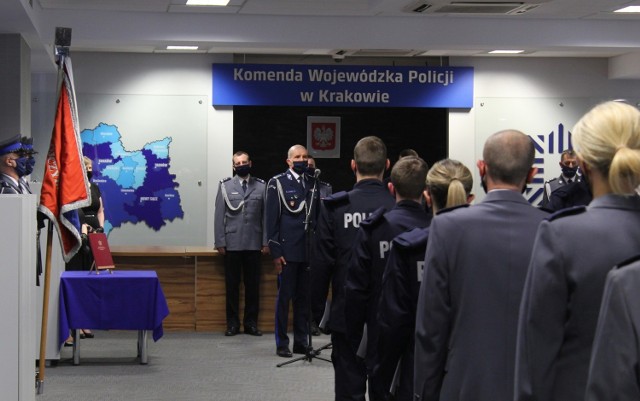 Ślubowanie nowych policjantów małopolskiego garnizonu
