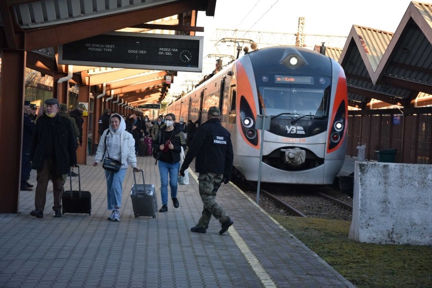 W czwartek pociągiem z Kijowa do Przemyśla przyjechało ponad...