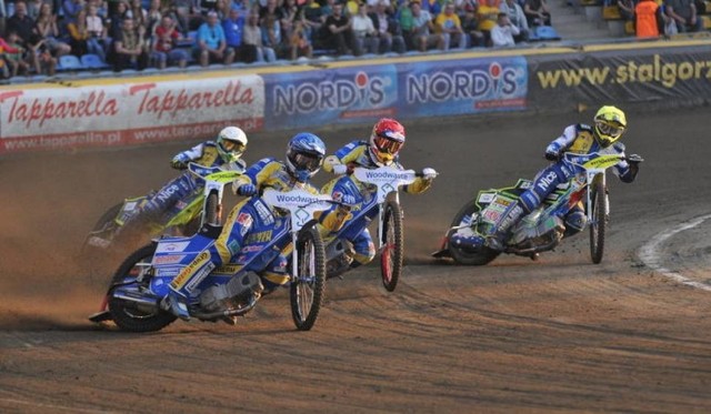 Stal Gorzów – Get Well Toruń 55:35
Stal: Niels Kristian Iversen 11+2 (3, 3, 2, 2*, 1*), Linus Sundstroem 4+2 (1, 1, 0, 2*), Przemysław Pawlicki 13+1 (3, 3, 2*,3 , 2), Martin Vaculik 11+2 (0, 2*,3, 3, 3), Bartosz Zmarzlik 12+1 (2, 2, 3, 3, 2*), Alan Szczotka 0 (0, d, 0), Rafał Karczmarz 4+1 (3, 1*, 0)

Get Well: Chris Holder 6 (0, 1, 2, 2, 1), Michael Jepsen Jensen 2+1 (2, 0, 1*, -), Greg Hancock 11+1 (1*, 3, 3,  1, 3), Paweł Przedpełski (2, 1, 1, 0, 0), Adrian Miedziński 7 (3, 2, 1, w, 1, 0), Daniel Kaczmarek 3+1 (2, 0, 1*), Igor Kopeć-Sobczyński 1+1 (1*, 0, 0)

Stal Gorzów - Get Well Toruń 55:35  [ZDJĘCIA]