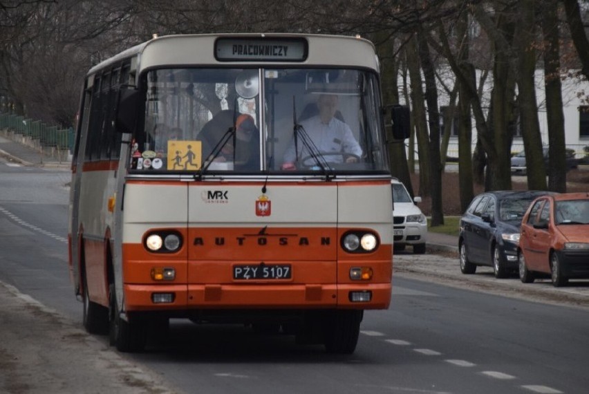 Autosanem na rogala! Wycieczka do Poznania kultowym autobusem