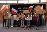 VIII Szkolny Przegląd Pieśni Patriotycznych w LO im. Juliusza Słowackiego w Grodzisku Wielkopolskim