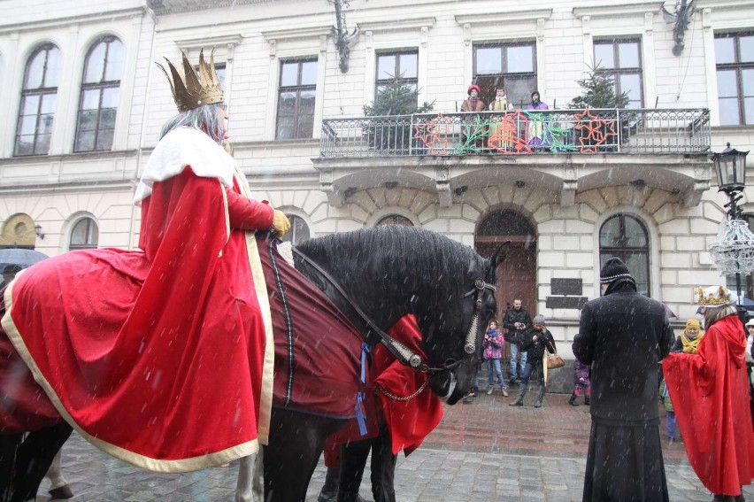 Orszak Trzech Króli w Gnieźnie [ZDJĘCIA]