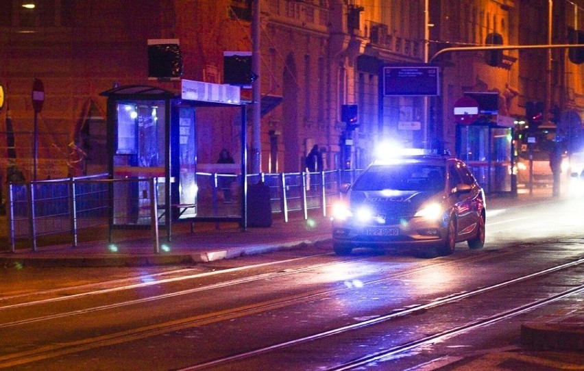 Policjanci zatrzymali pijanego wandala, który w Łodzi...