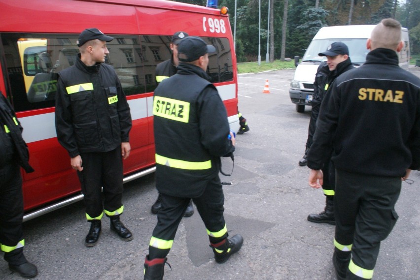 Strażacy z powiatu kaliskiego wyjechali pomagać ofiarom...