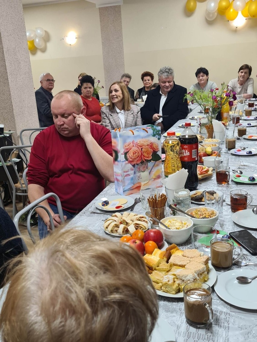 Dzień Babci i Dziadka w Chocielewku. Wzruszające życzenia od wnucząt