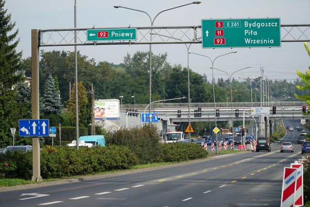 Z ul. Żeromskiego można już skręcać w lewo, w św. Wawrzyńca