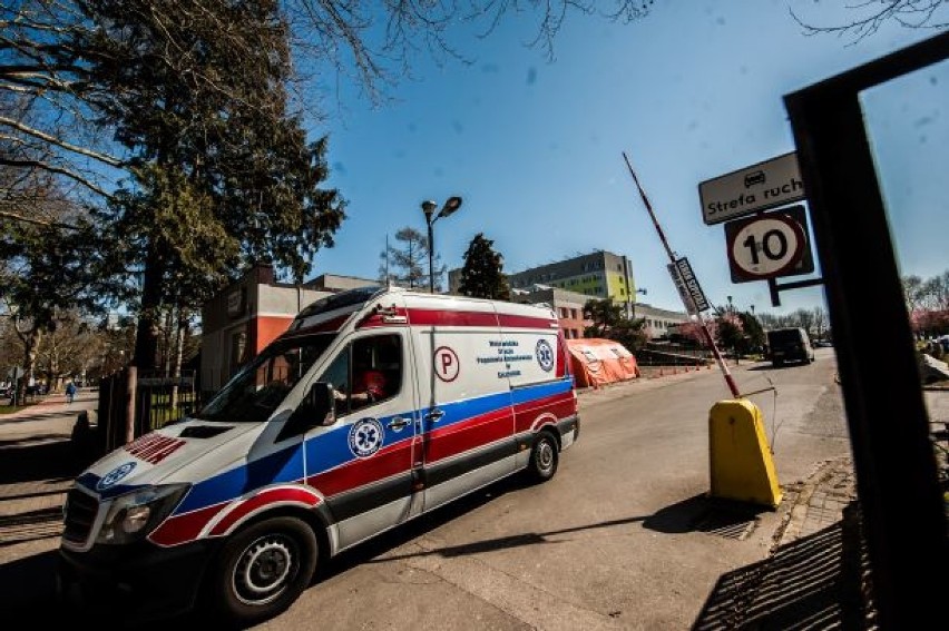 Aż 87 potwierdzonych zakażeń koronawirusem w powiecie kołobrzeskim. Jedna osoba zmarła