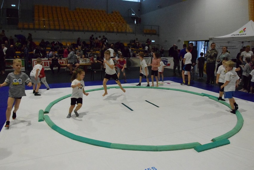 Sumo z Mikołajem na hali widowiskowo-sportowej w Krotoszynie