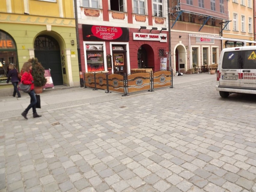 Wrocław: Pierwsze ogródki w Rynku już otwarte