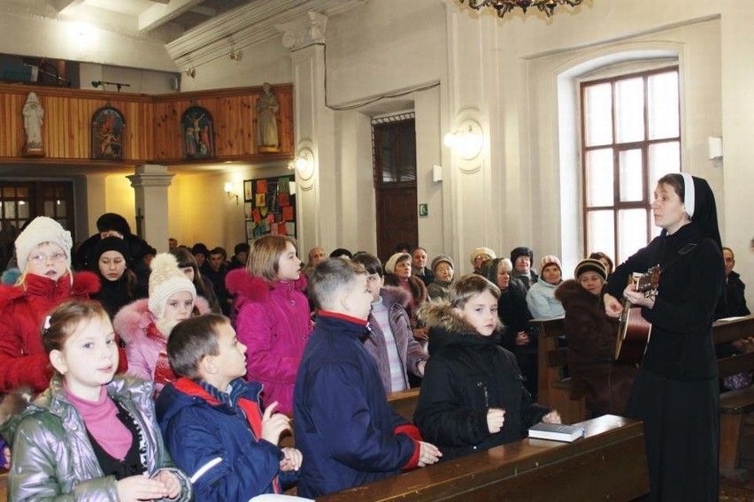 Chełmscy wolontariusze odwiedzili Polonię w Żytomierzu i...