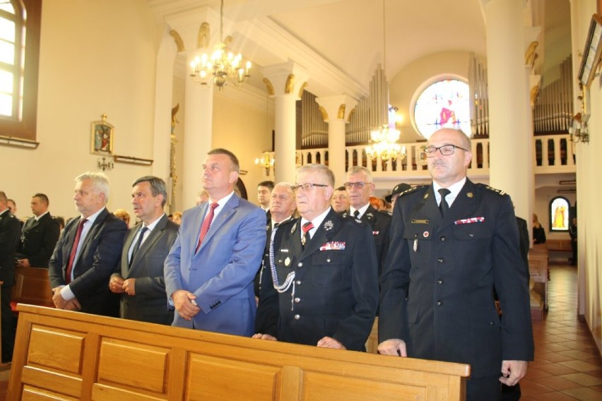 Podniosła uroczystość w Rudzie koło Sieradza. Tamtejsza OSP ma 100 lat! FOTO