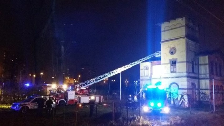 DG: Pożar budynku byłego dworca PKP w Gołonogu [ZDJĘCIA]