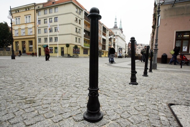 Rynek, po którym ciężko się chodzi