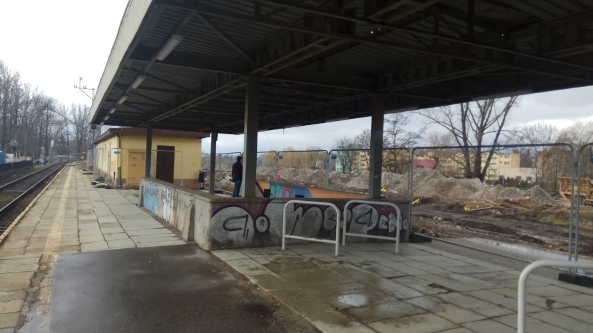 Trwa remont stacji Kłodzko Miasto (ZDJĘCIA)  