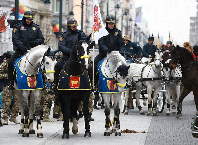 Łodzianie świętowali XXIII Finał Wielkiej Orkiestry Świątecznej Pomocy w wielu miejscach miasta. Na ulicy Piotrkowskiej zorganizowano na tę okazję, paradę.