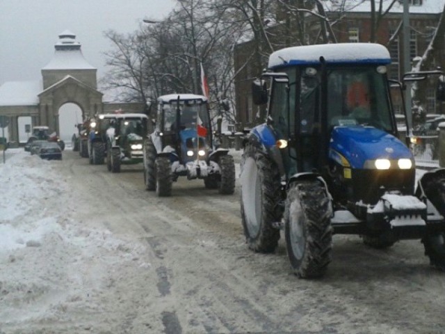 Ciągniki ponownie wyjadą na ulice Szczecina. Ma być około 150 ...