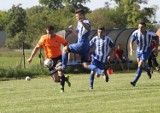 Kaszubia Starzyno - Zenit Łęczyce 4:5 (1:2). Dużo goli, zero punktów | ZDJĘCIA, WIDEO