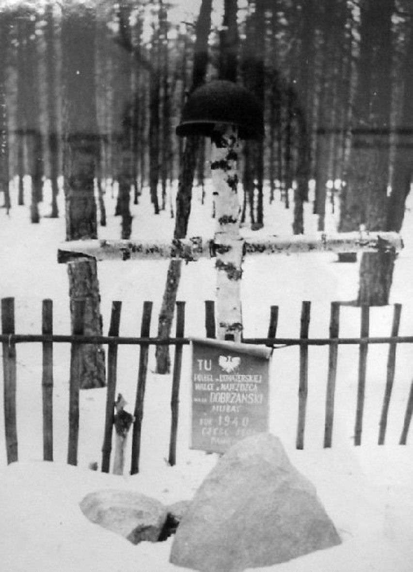 Brzozowy krzyż w miejscu śmierci mjr. Hubala (zdjęcie z lat...
