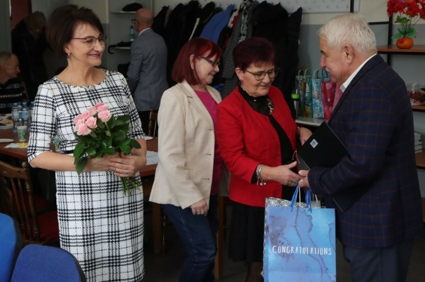 Jest odnowiona siedziba szczęśliwych emerytów w Legnicy, zdjęcia