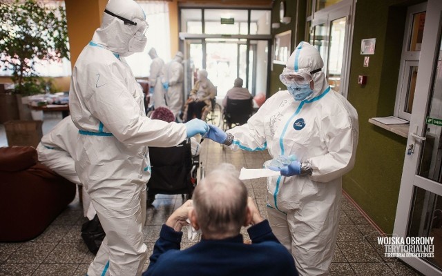 Z DPS-u dla kombatantów do szpitala w Gorzowie przewieziono 70 pensjonariuszy.
