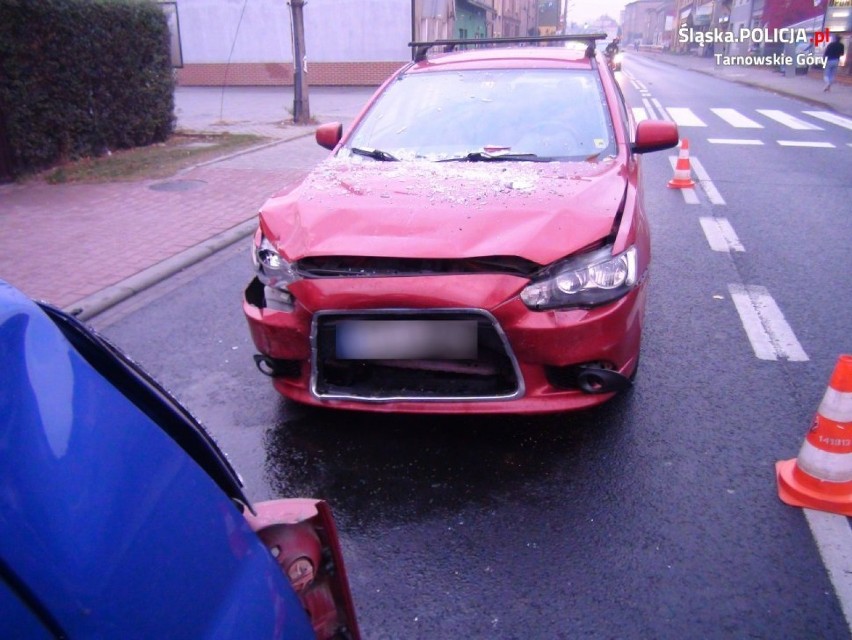 Wypadek w Nakle Śląskim. Zderzenie samochodów, jedna osoba ranna