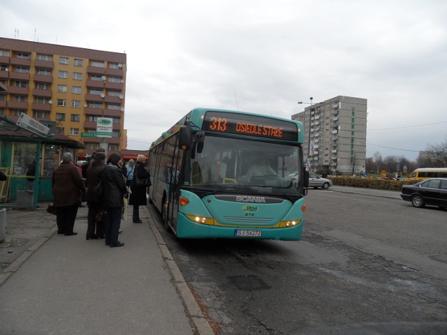 Mieszkańcy cieszą się z nowoczesnych autobusów, ale martwi ich nowa podwyżka cen biletów