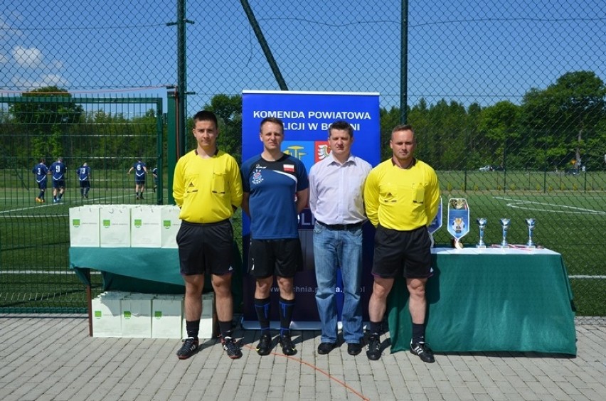 Policjanci z Bochni wygrali turniej piłki nożnej o Puchar KPP [ZDJĘCIA]