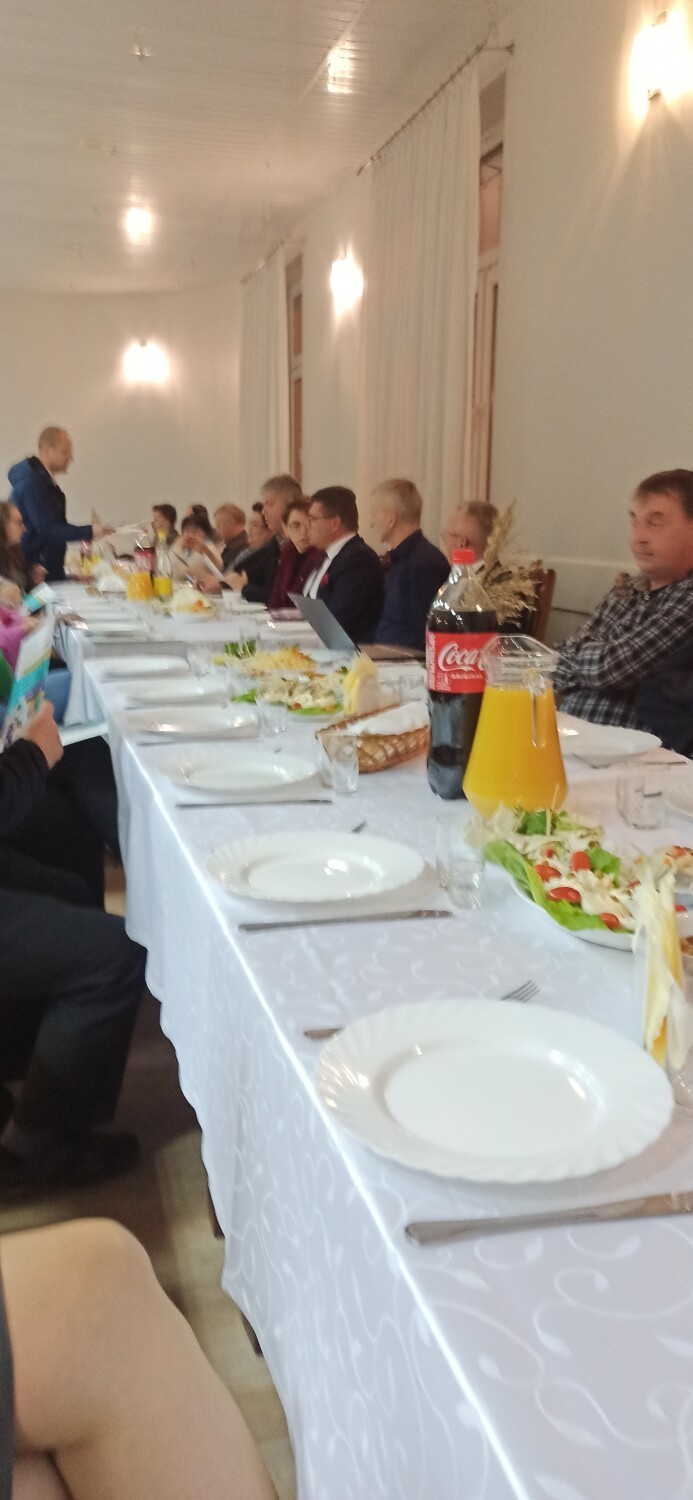 Burmistrz zaprosił przewodniczących osiedli do Kurowa pod pretekstem omówienia "spraw bieżących". O problemach osiedli nie rozmawiano
