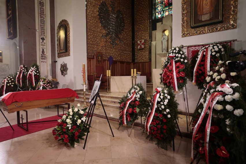 Pogrzeb Ludwika Dorna w Warszawie. Polityk spoczął na Cmentarzu Wojskowym na Powązkach