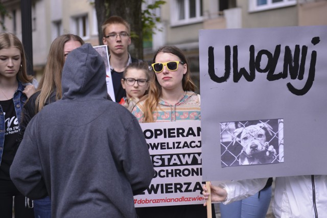 Happening „NIE dla łańcuchów!” w Słupsku