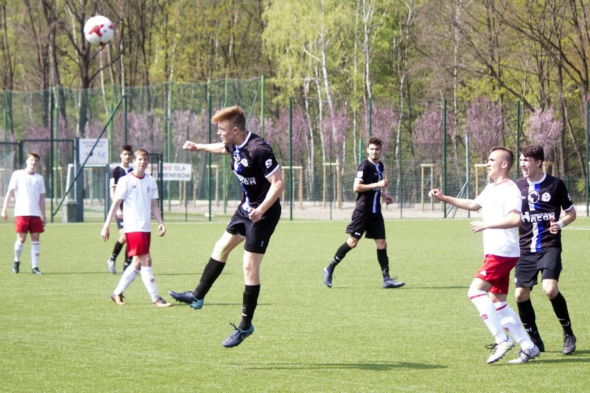 Centralna Liga Juniorów. ŁKS Łódź - AKS SMS Łódź 3:0. Pochwały PZPN, przebrany prezes, rady mistrza [ZDJĘCIA]