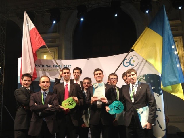 WIcemistrzowie świata GMC 2012. Polska drużyna ze zwycięską Ukrainą