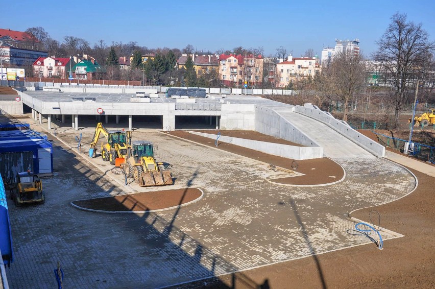 Buduje się nowy parking pod Mostem Zamkowym w Rzeszowie