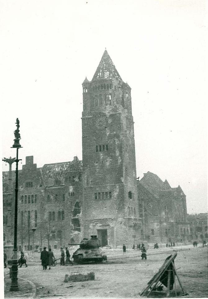 Poznań w 1945 roku. 70 lat temu rozpoczął się szturm Cytadeli [ZDJĘCIA ARCHIWALNE]
