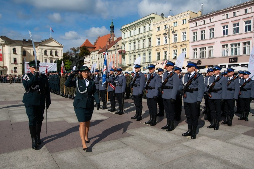 Uroczystości na Starym Rynku w Bydgoszczy. Minister Andrzej...