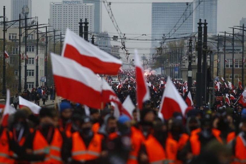 Marsz Niepodległości przejdzie ulicami Warszawy. Wojewoda...