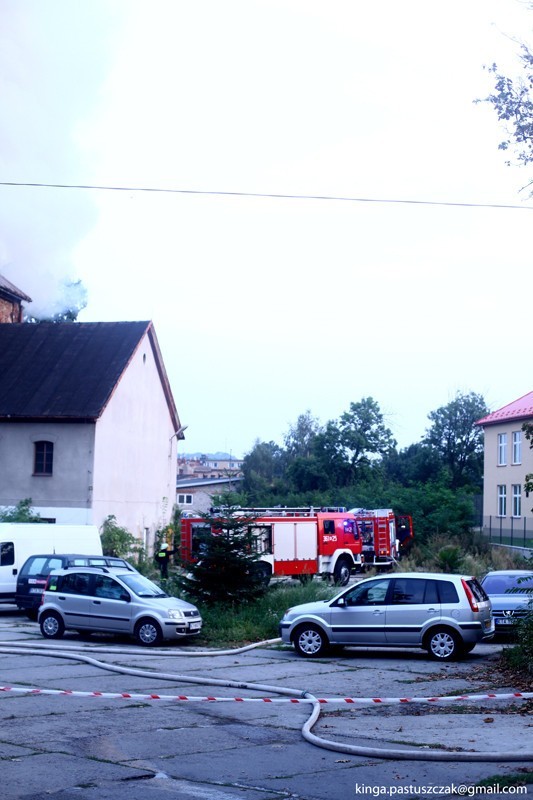 Tarnów: Pożar przy Młynie Szancera [zdjęcia internautki]