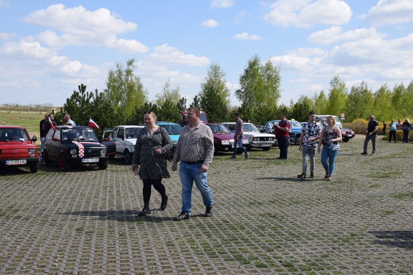 Kleczew. Zlot Samochodów Zabytkowych. Fani klasyków oficjalnie rozpoczęli sezon