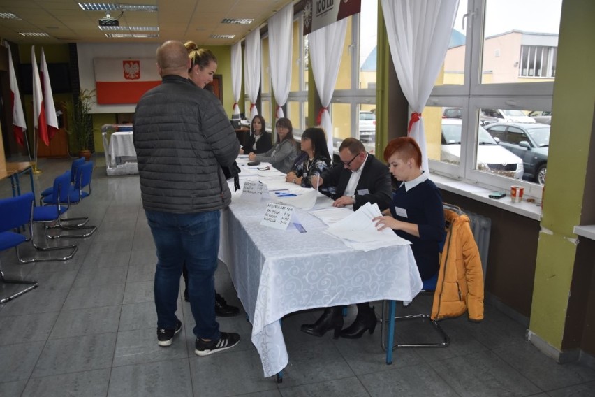 WYBORY 2018: Mieszkańcy Wągrowca głosują w drugiej turze 