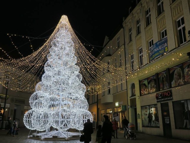 TAK PRZYSTROJONY BYŁ RYBNIK NA BOŻE NARODZENIE W 2019 ROKU