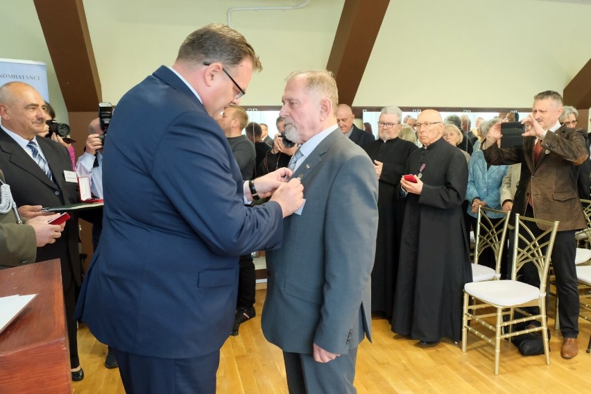  Nałęczów. Ogólnopolski Zjazd Osób Represjonowanych w Stanie Wojennym. Zobacz zdjęcia