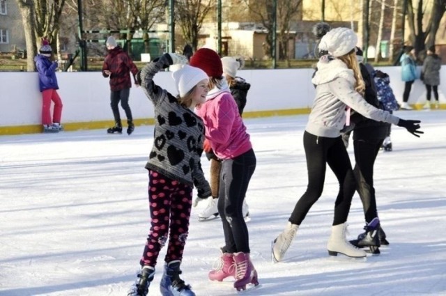 Białym Orlikiem zarządza Miejski Ośrodek Sportu i Rekreacji w Sandomierzu. W sezonie 2022 i 2023 działanie lodowiska zostało zawieszone głównie ze względu na koszty niezbędne do poniesienia.