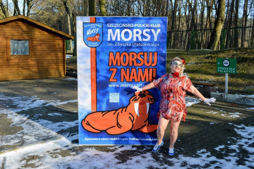 Niedzielna, karnawałowa kąpiel Morsów w Szczecinie. Było wesoło! [zdjęcia] 