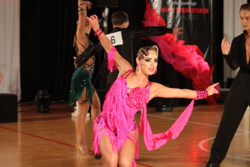 Tancerze prezentowali żywiołowe tańce latynoamerykańskie