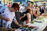 Regionalne przysmaki na jarmarku w Koninie. Degustacja potraw na konińskim targowisku. Będzie naprawdę smacznie!