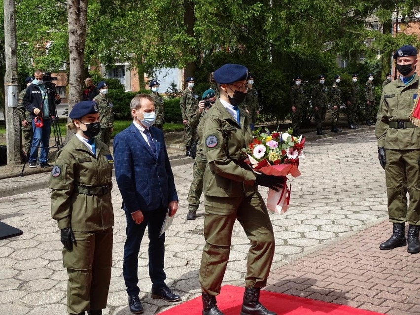 Uroczystości w jednostce wojskowej w Chełmnie z udziałem...