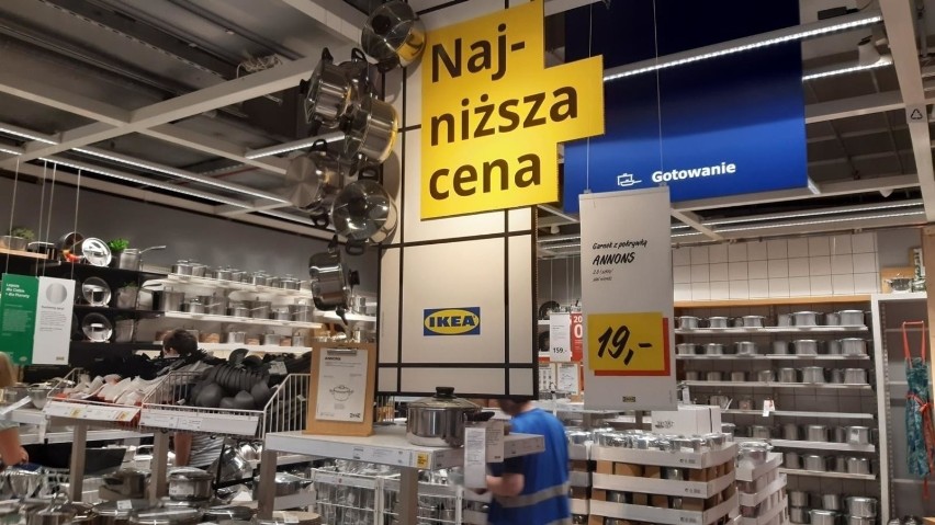 Wyprzedaż w IKEA Katowice

Zobacz kolejne zdjęcia. Przesuwaj...